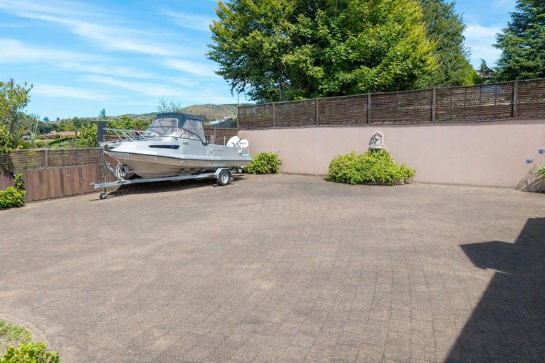 Photo of property in 892 Acacia Bay Road, Acacia Bay, Taupo, 3330