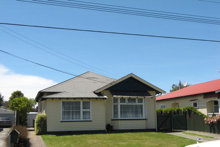 Photo of property in 30 Woodville Street, Edgeware, Christchurch, 8013