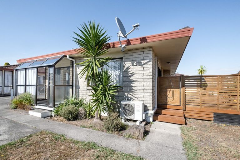 Photo of property in 2 Ngarimu Place, Mount Maunganui, 3116