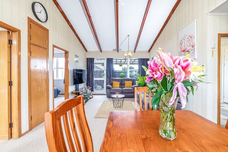 Photo of property in 2/11 Bryce Street, Cambridge, 3434