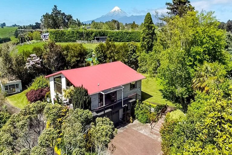 Photo of property in 481 Carrington Road, Hurworth, New Plymouth, 4371