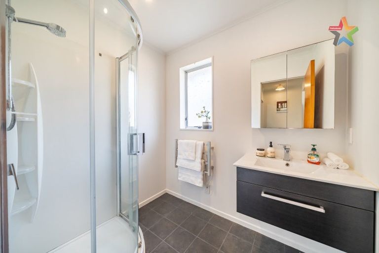 Photo of property in 24 Brook Street, Waiwhetu, Lower Hutt, 5011