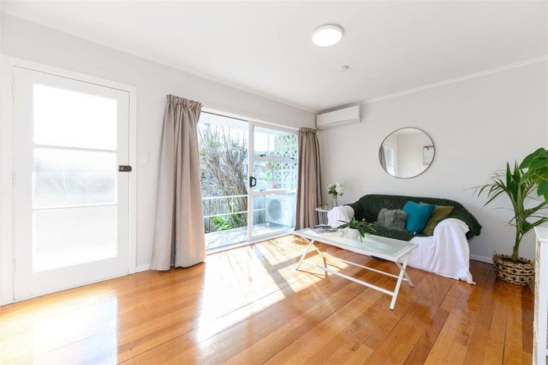 Photo of property in 4/120 Nile Road, Milford, Auckland, 0620