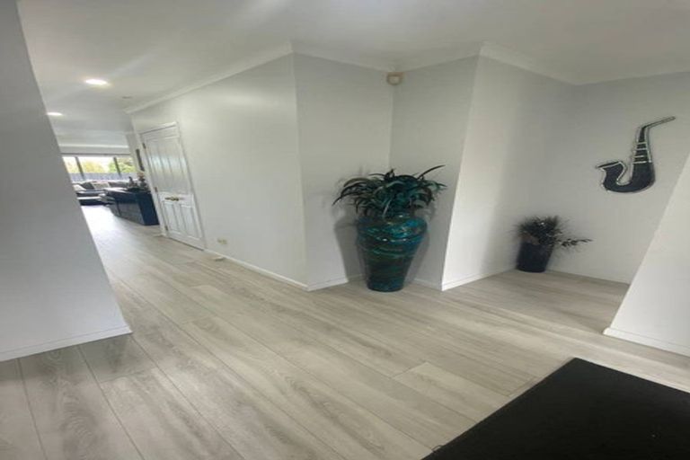 Photo of property in 19 Aclare Place, East Tamaki, Auckland, 2016