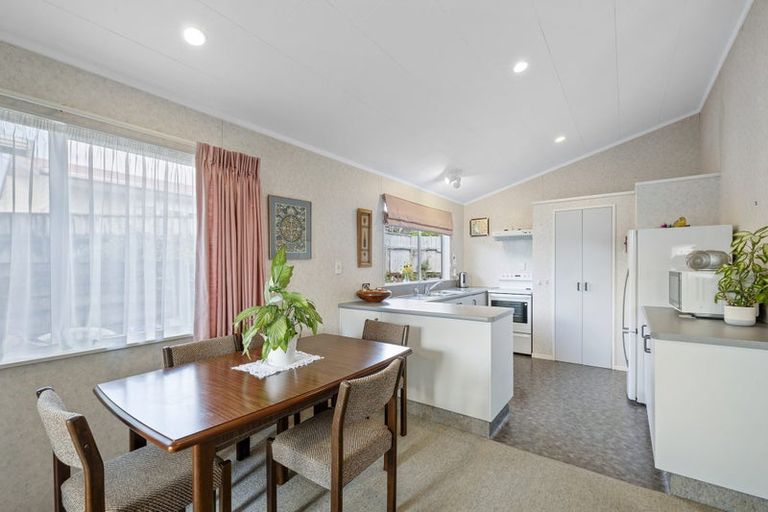 Photo of property in 3 Salcombe Terrace, Welbourn, New Plymouth, 4312