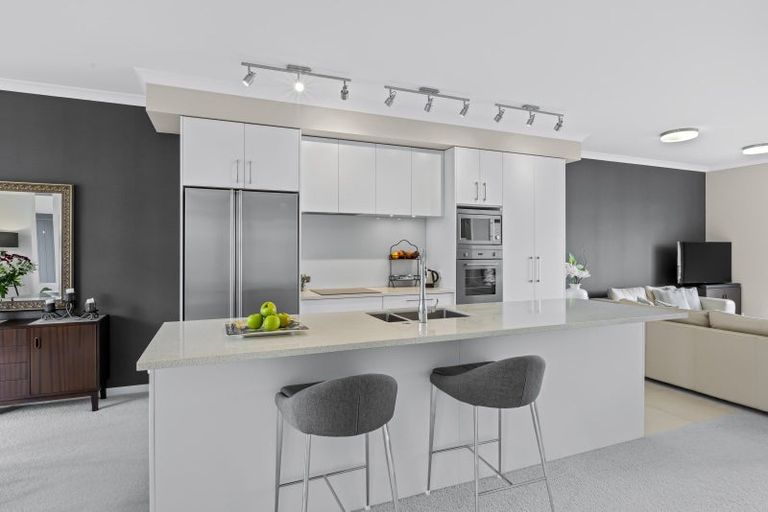 Photo of property in 130 Landmark Terrace, Orewa, 0931