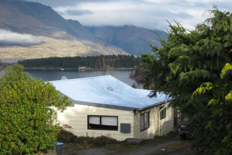 Photo of property in 34 Golden Terrace, Queenstown, 9300