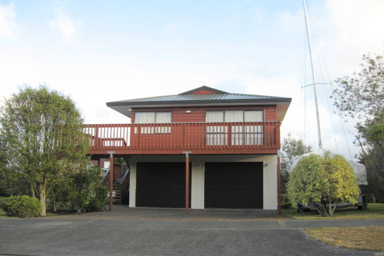 Photo of property in 12 Tawiri Place, Kuratau, Turangi, 3381