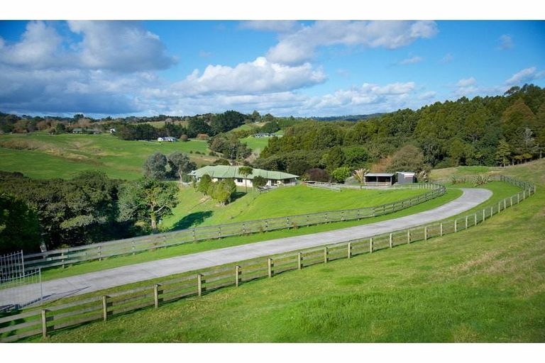Photo of property in 228 Oyster Point Road, Kaukapakapa, Warkworth, 0984
