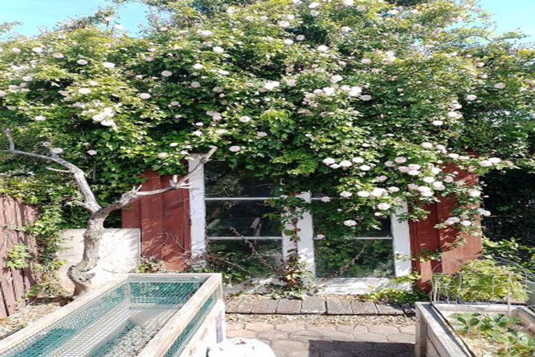 Photo of property in 176 Centaurus Road, Saint Martins, Christchurch, 8022