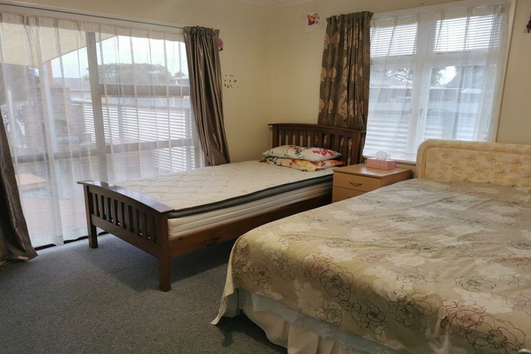 Photo of property in 21 Hinton Road, Taradale, Napier, 4112