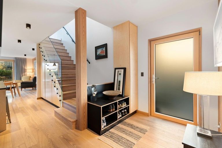 Photo of property in 4 Soudley Court, Jacks Point, Queenstown, 9371