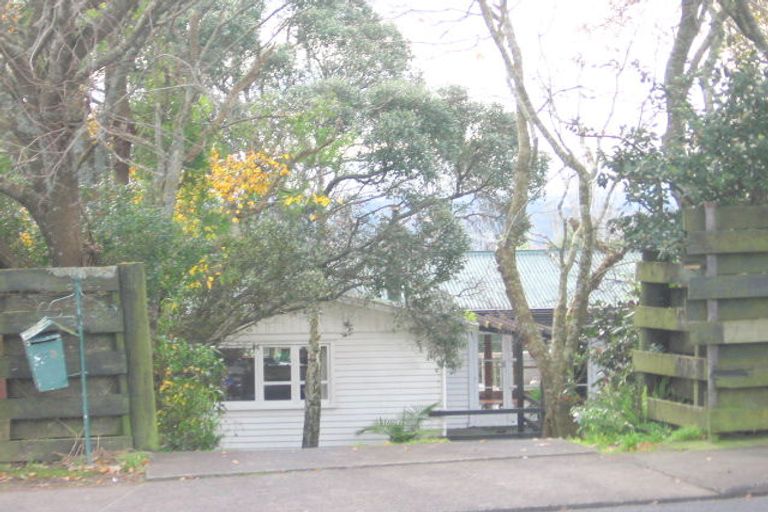 Photo of property in 293 Don Buck Road, Massey, Auckland, 0614