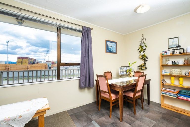 Photo of property in 1a Hornsey Road, Bluff Hill, Napier, 4110