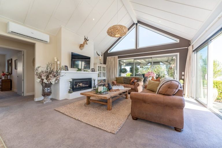 Photo of property in 21 Hunter Hills Drive, Gleniti, Timaru, 7910