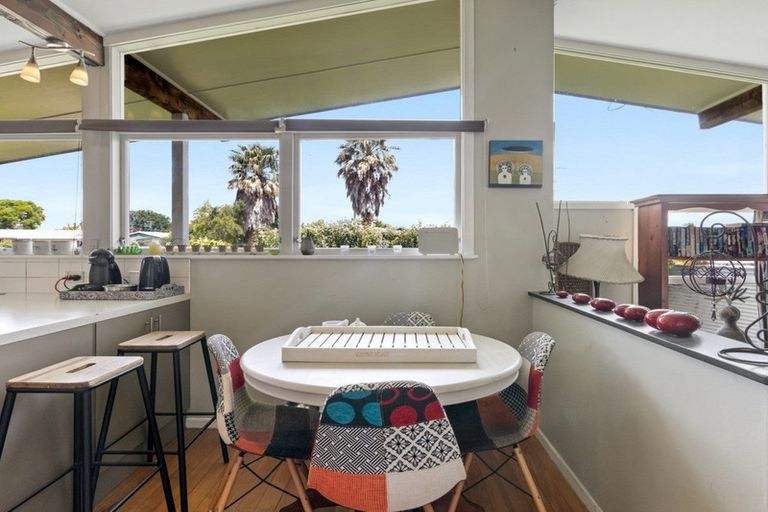 Photo of property in 2 Collett Place, Riversdale, Blenheim, 7201