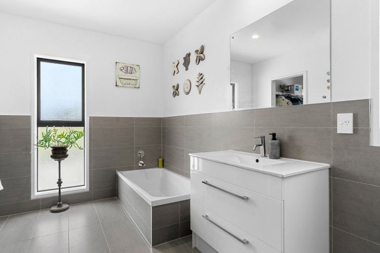 Photo of property in 36 Mclean Road, Waipu, 0582