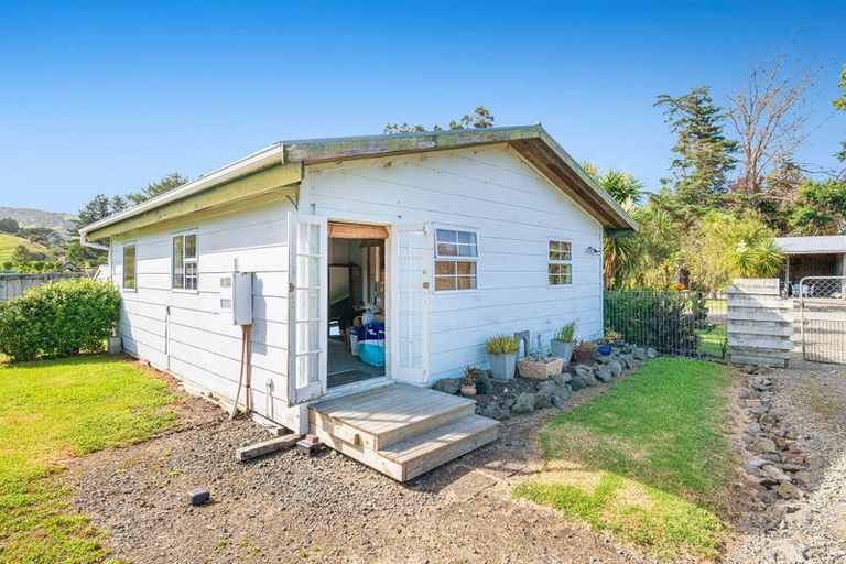 Photo of property in 2832 Kaipara Coast Highway, Glorit, Warkworth, 0984
