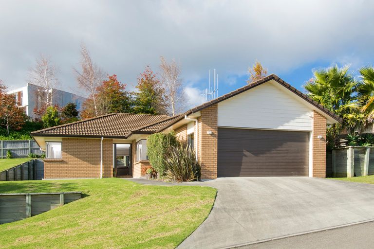 Photo of property in 39 Danny Place, Pyes Pa, Tauranga, 3112