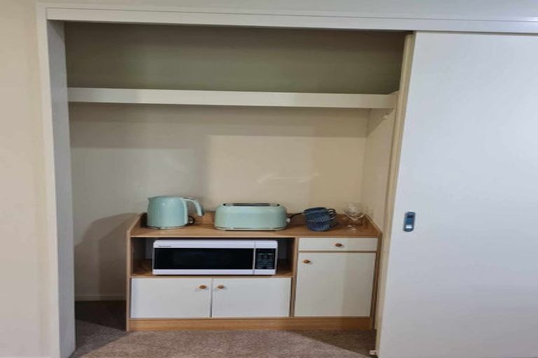 Photo of property in 20 Arataki Road, Havelock North, 4130