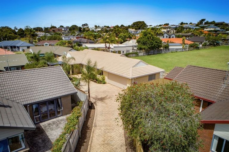 Photo of property in 16 Motutapu Avenue, Manly, Whangaparaoa, 0930