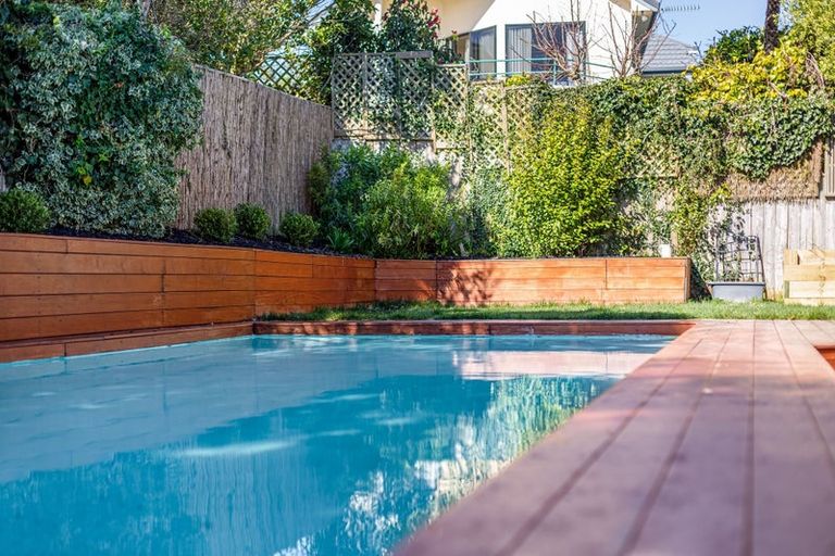 Photo of property in 10 Portage Place, Whitby, Porirua, 5024