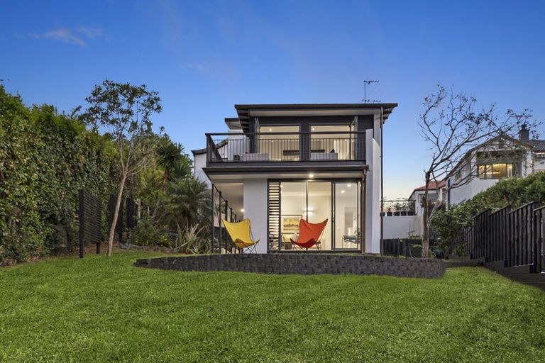 Photo of property in 63a Beresford Street, Bayswater, Auckland, 0622