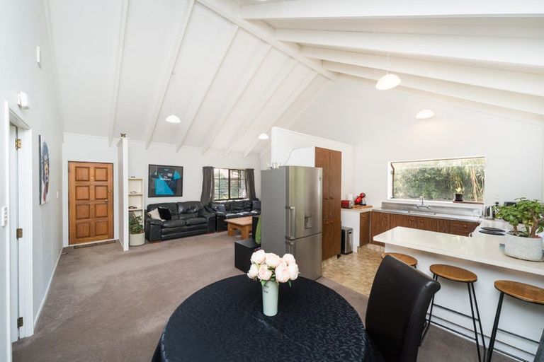Photo of property in 16a Wood Street, Takaro, Palmerston North, 4410