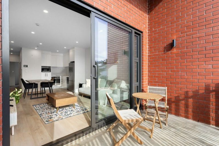 Photo of property in 203/2a Matatiki Street, Northcote, Auckland, 0627