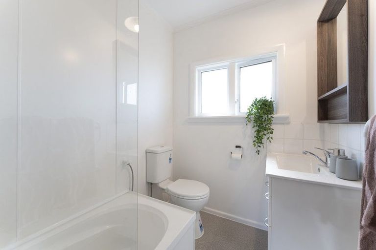 Photo of property in 66 Rookwood Avenue, New Brighton, Christchurch, 8083