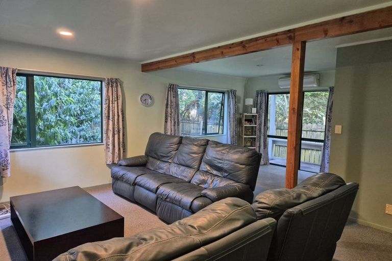 Photo of property in 56a Taikata Road, Te Atatu Peninsula, Auckland, 0610