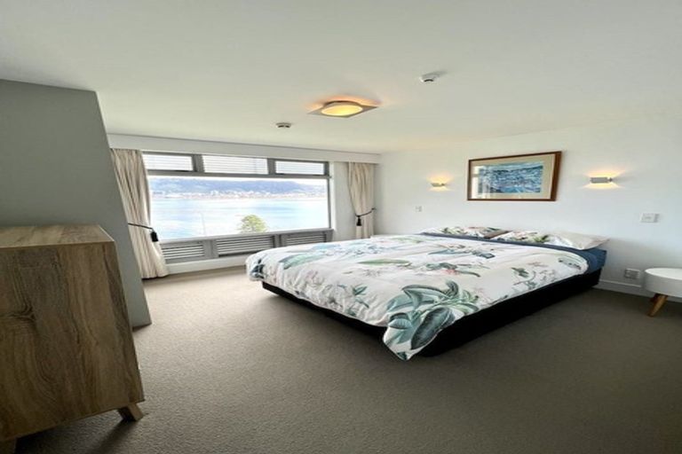 Photo of property in The Capital, 14/370 Oriental Parade, Oriental Bay, Wellington, 6011