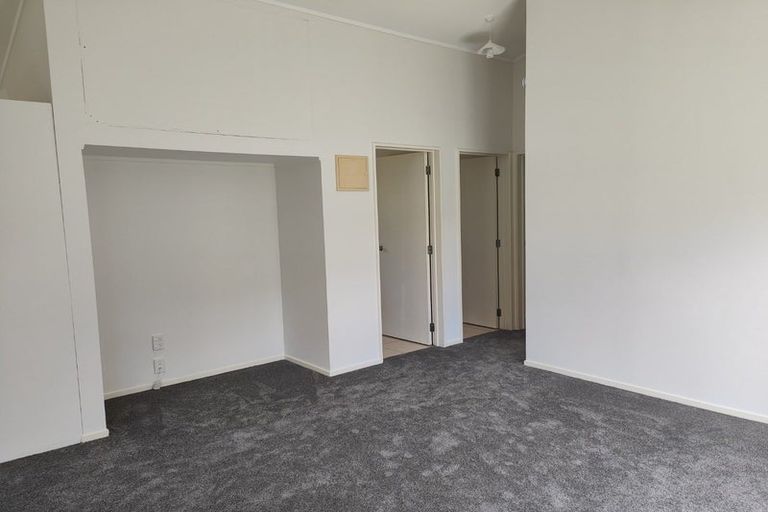 Photo of property in 99 Universal Drive, Henderson, Auckland, 0610