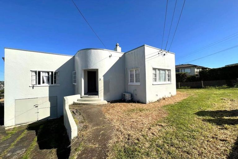 Photo of property in 3 Hayr Road, Three Kings, Auckland, 1042