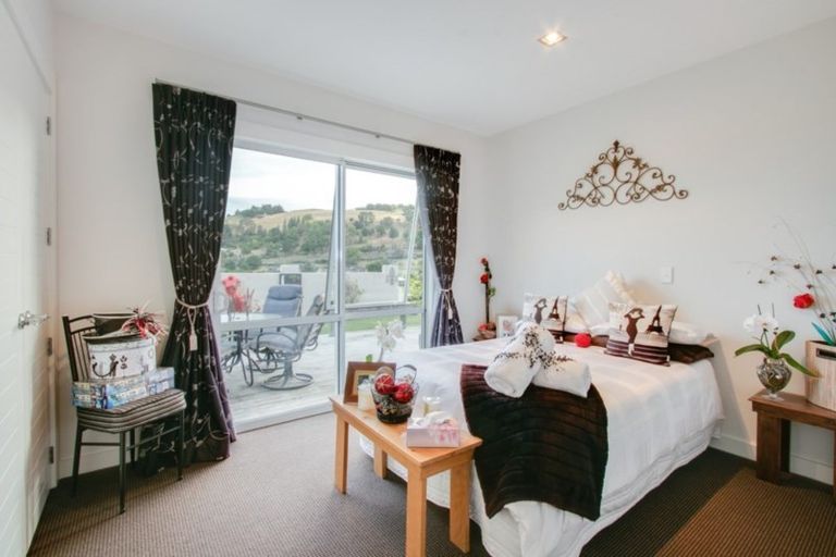 Photo of property in 81 Kent Terrace, Taradale, Napier, 4112