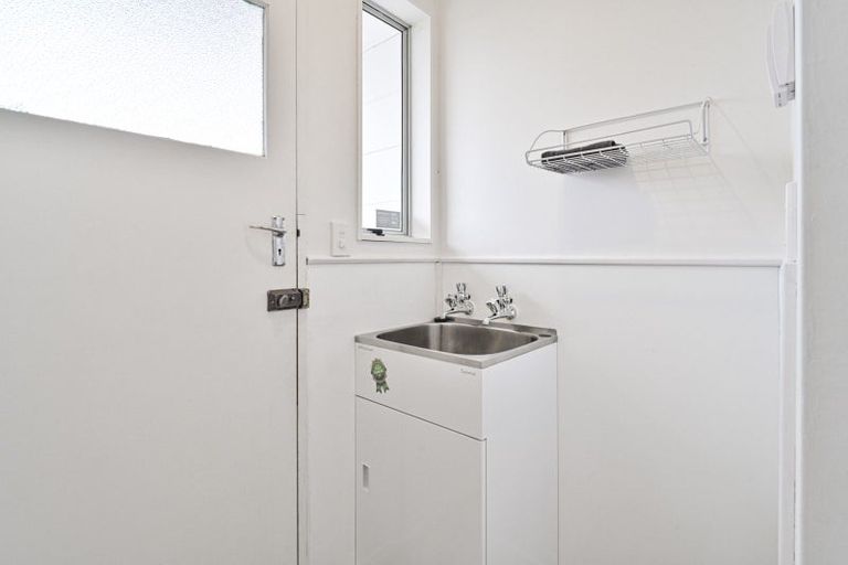 Photo of property in 8b Walton Way, Flaxmere, Hastings, 4120