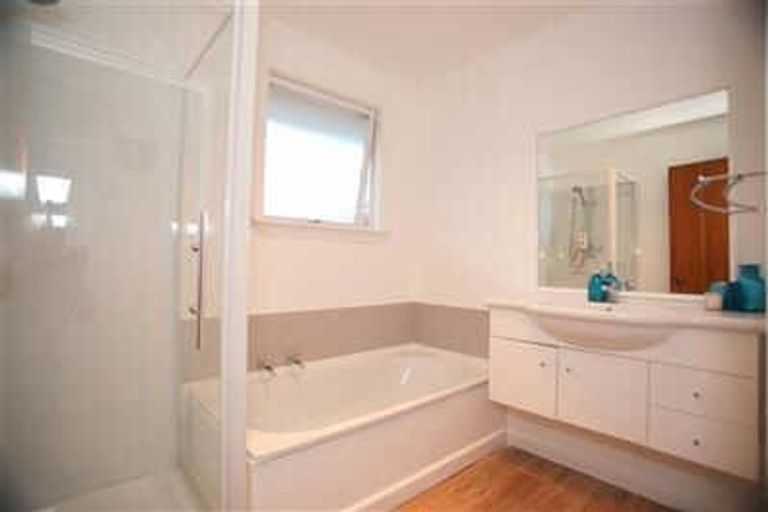 Photo of property in 1/200 Waimairi Road, Ilam, Christchurch, 8041