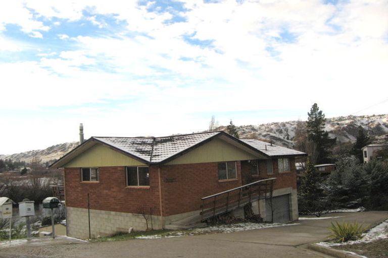 Photo of property in 35 Earnscleugh Road, Bridge Hill, Alexandra, 9320