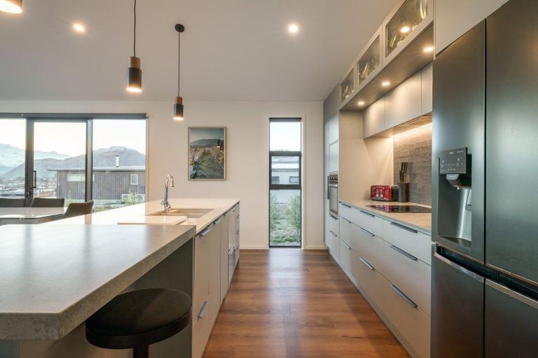 Photo of property in 9 Mcneil Crescent, Wanaka, 9305