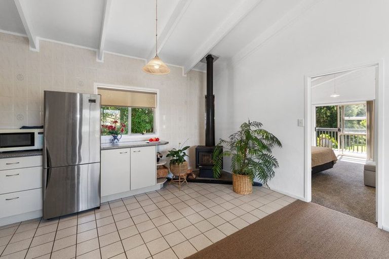 Photo of property in 14 Lyon Road, Waimauku, 0883