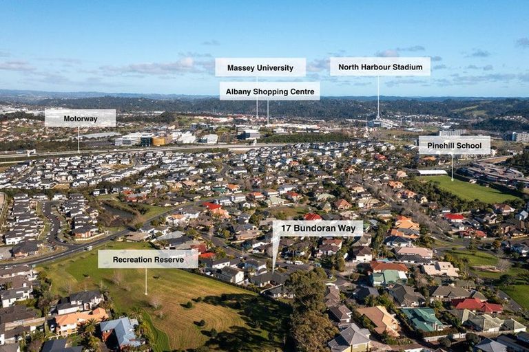 Photo of property in 17 Bundoran Way, Pinehill, Auckland, 0632