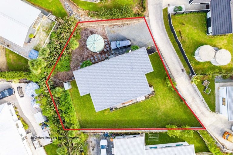 Photo of property in 16 Kahu Drive, Mangawhai, 0505