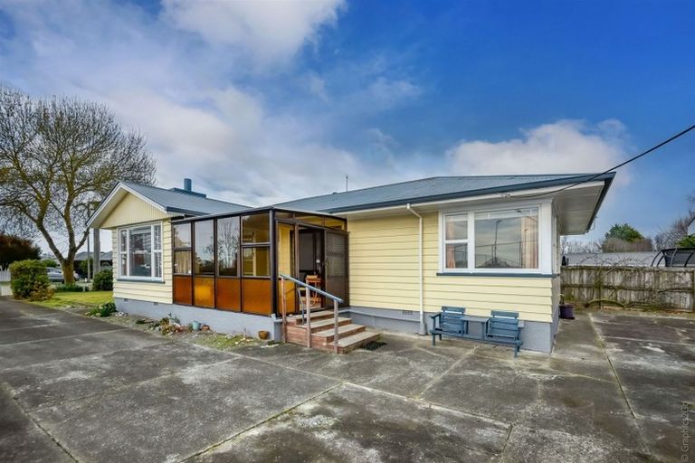 Photo of property in 47 Emlyn Place, Avondale, Christchurch, 8061