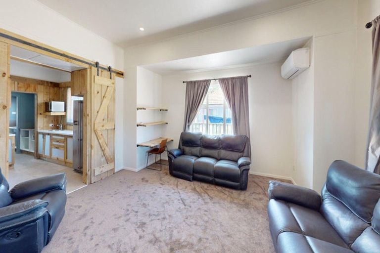 Photo of property in 26a Douglas Street, Levin, 5510
