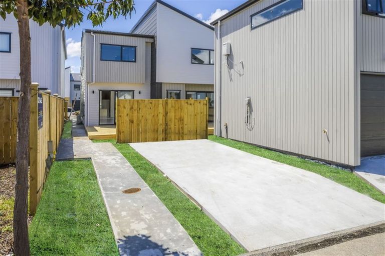 Photo of property in 49 Kairakau Street, Papakura, 2110