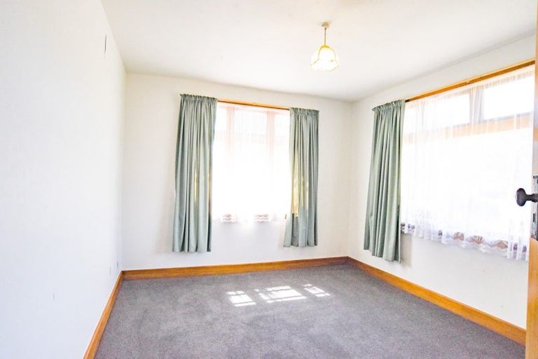 Photo of property in 119 Mackworth Street, Woolston, Christchurch, 8062