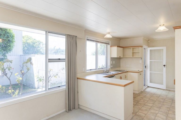 Photo of property in 10 Mason Street, Riverdale, Gisborne, 4010