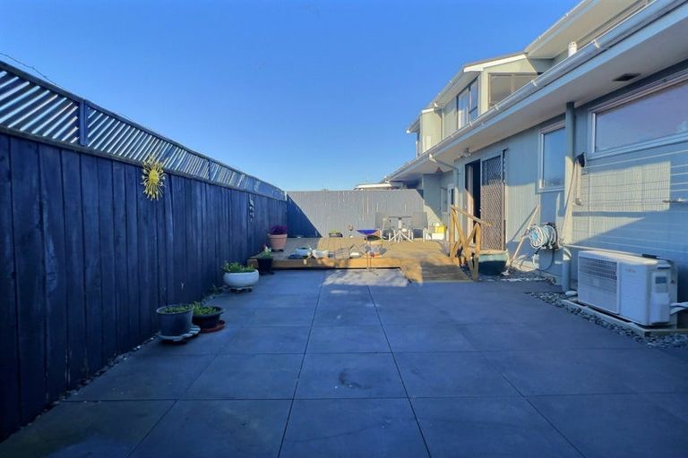 Photo of property in 2/27 Islington Place, Tamatea, Napier, 4112