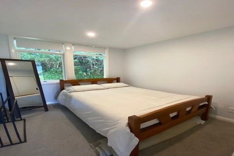 Photo of property in 63 Mana View Road, Paremata, Porirua, 5026