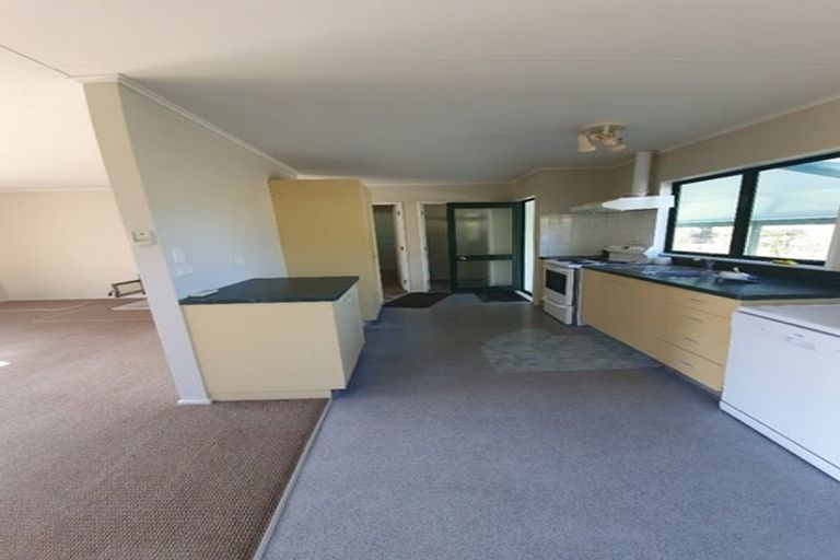 Photo of property in 80 Regent Street, Martinborough, 5711